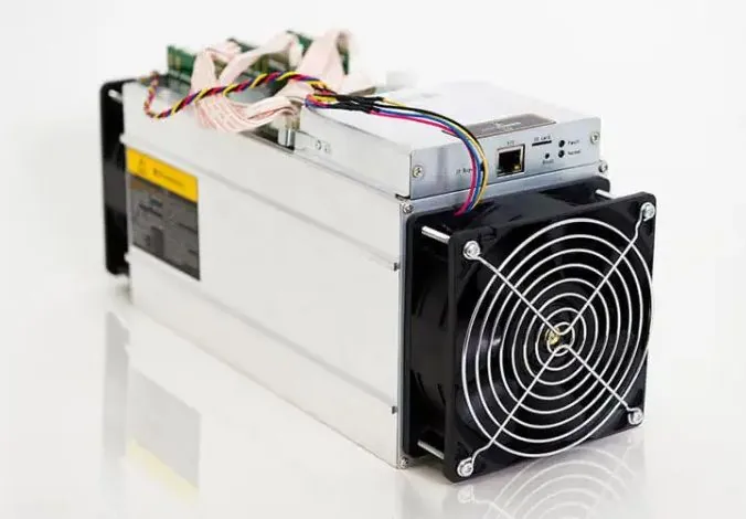Equipo de minería de criptomonedas